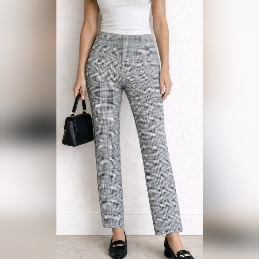 Amanda & Chelsea  plaid Trousers Size S